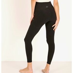 Beyond yoga space dye leggings 
Small
Black/ grey